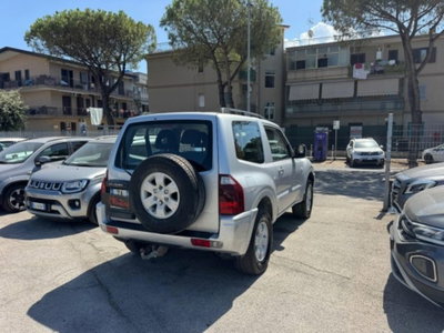 Mitsubishi Pajero 2.5 TDI 3p. GLX (6)