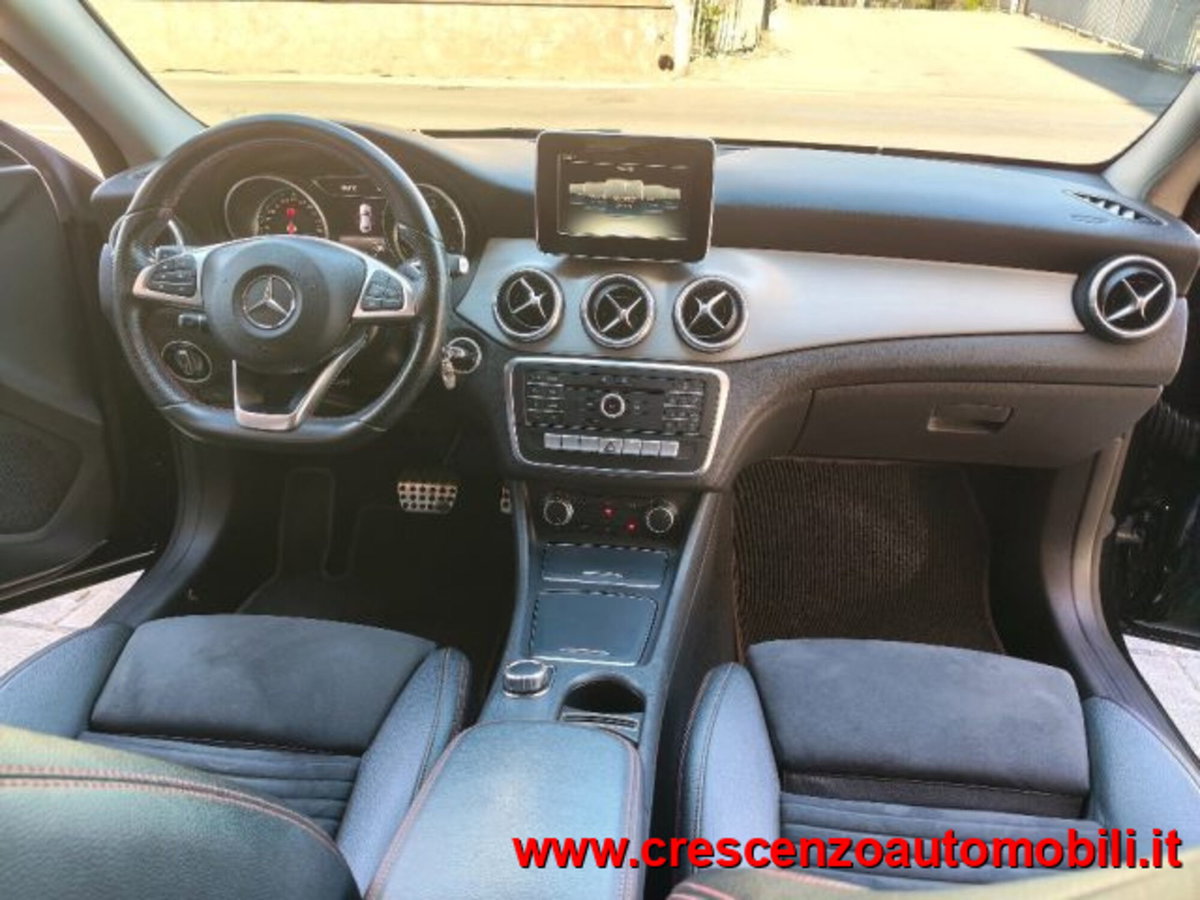 Mercedes-Benz CLA 200 d 4Matic Automatic Premium (15)