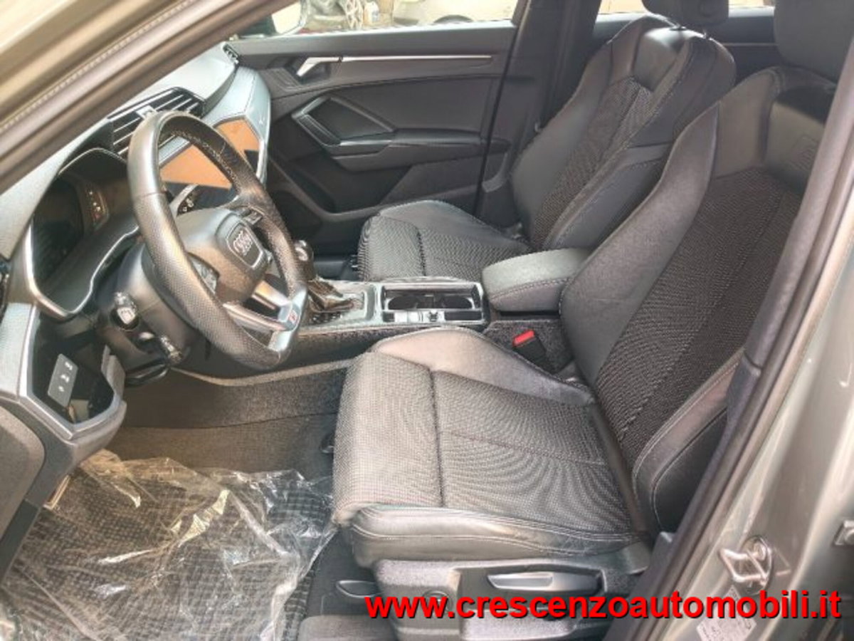 Audi Q3 Sportback 35 2.0 tdi Identity Black s-tronic (18)