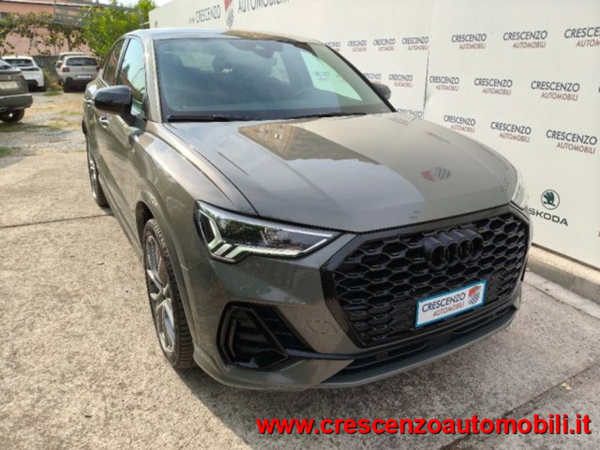 Audi Q3 Sportback 35 2.0 tdi Identity Black s-tronic (8)