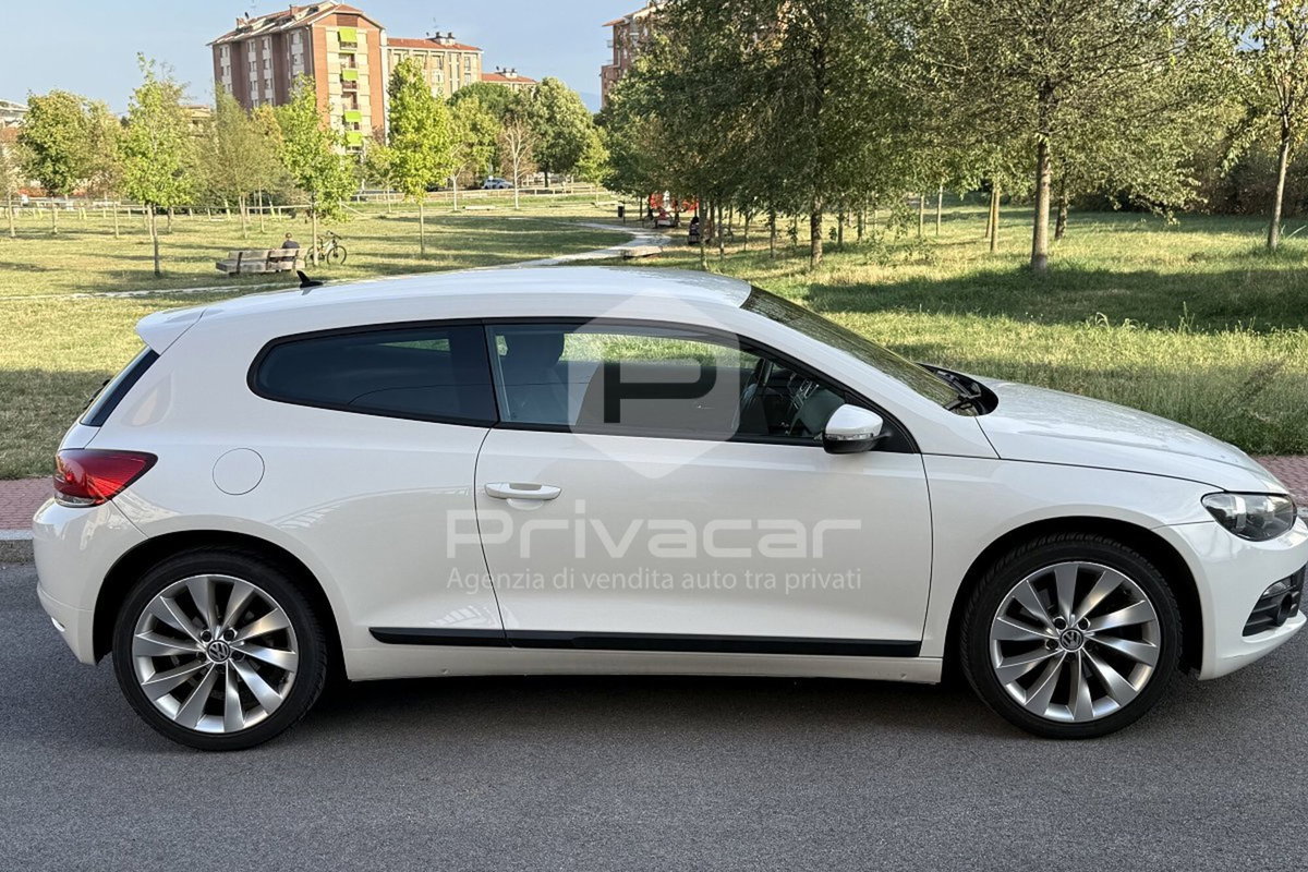 Volkswagen Scirocco 1.4 TSI 160CV (4)