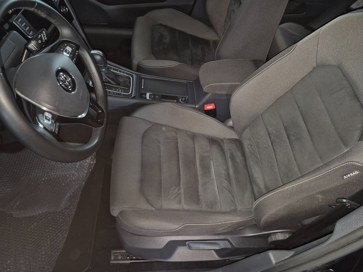 Volkswagen Golf 2.0 TDI 150 CV DSG SCR 4Motion Style (8)