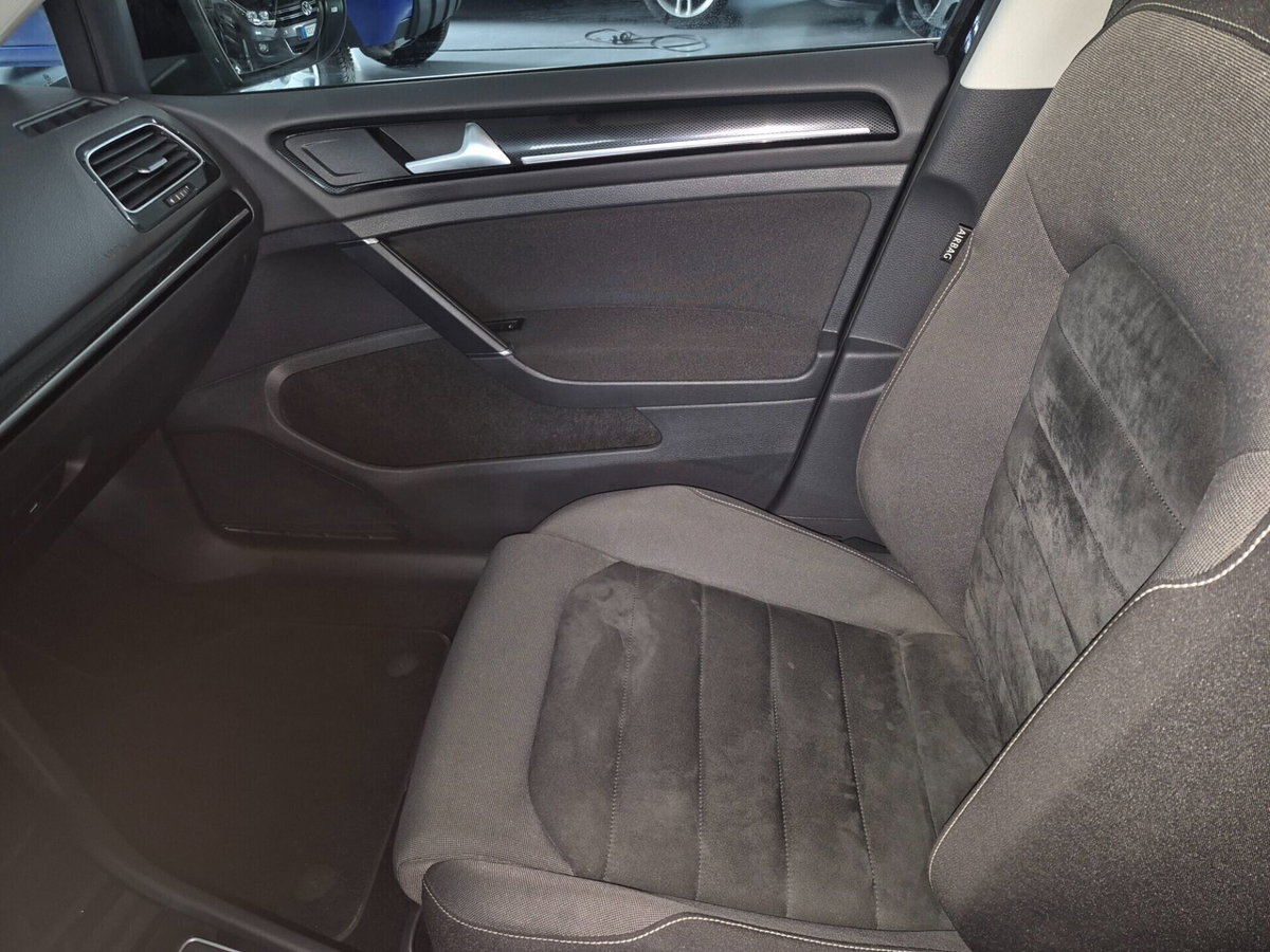 Volkswagen Golf 2.0 TDI 150 CV DSG SCR 4Motion Style (9)