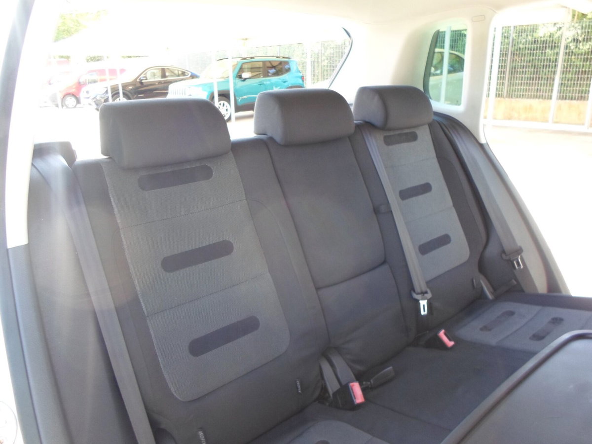 Volkswagen Tiguan 2.0 16V TDI DPF tiptronic Sport & Style (18°) (15)