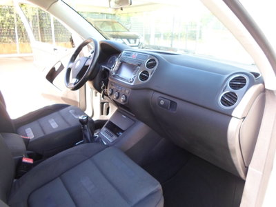 Volkswagen Tiguan 2.0 16V TDI DPF tiptronic Sport & Style (18°) (16)