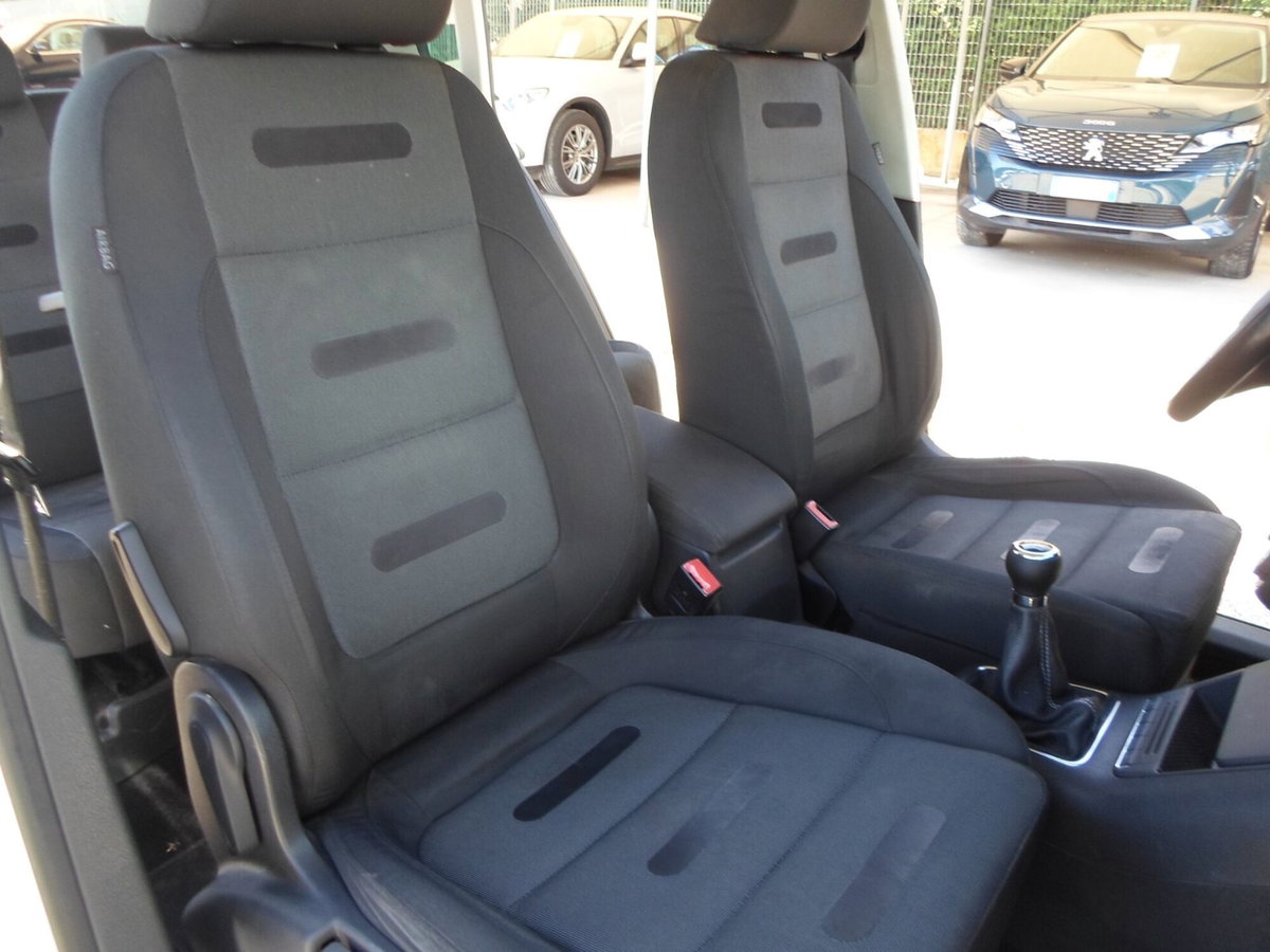 Volkswagen Tiguan 2.0 16V TDI DPF tiptronic Sport & Style (18°) (18)