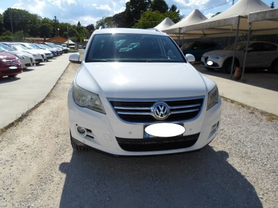 Volkswagen Tiguan 2.0 16V TDI DPF tiptronic Sport & Style (18°) (2)