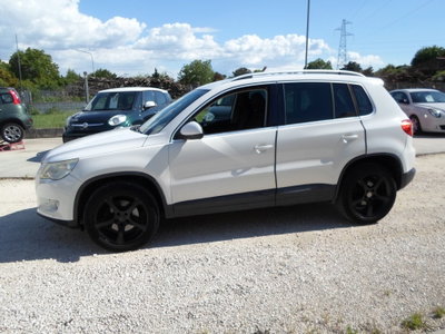 Volkswagen Tiguan 2.0 16V TDI DPF tiptronic Sport & Style (18°) (6)