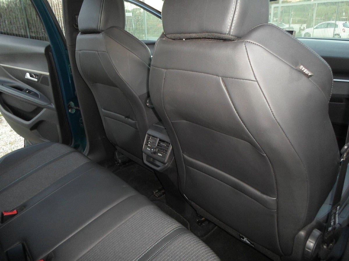 Peugeot 3008 BlueHDi 130 S&S EAT8 GT Pack (18)