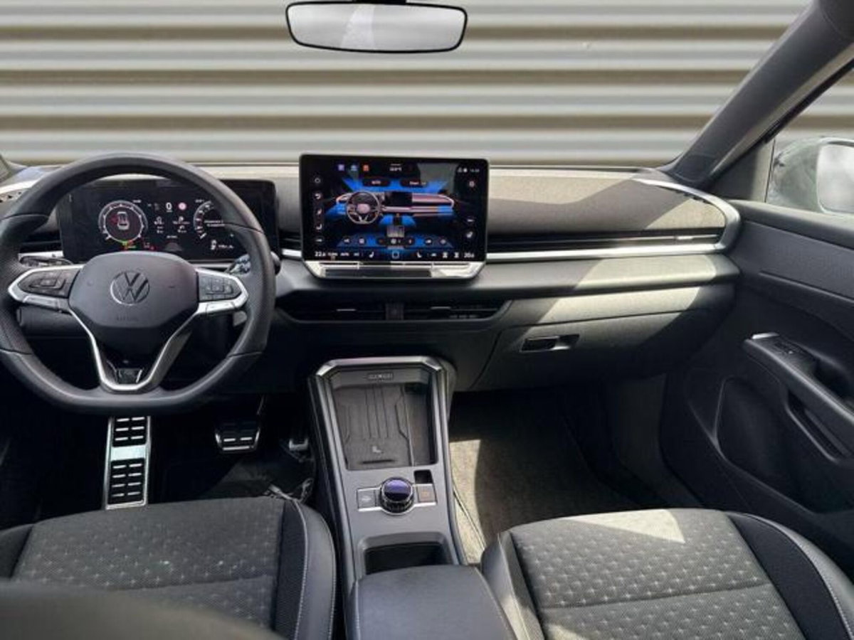 Volkswagen T-Roc 1.5 etsi R-Line 150cv dsg (10)