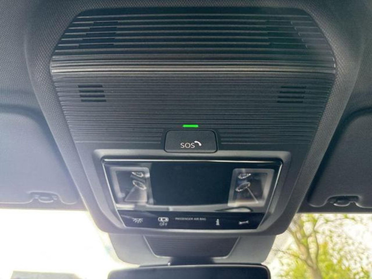Volkswagen T-Roc 1.5 etsi R-Line 150cv dsg (17)
