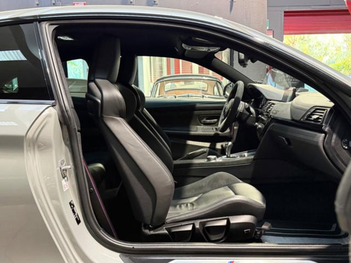 BMW Serie 4 Coupé M4  CS (14)