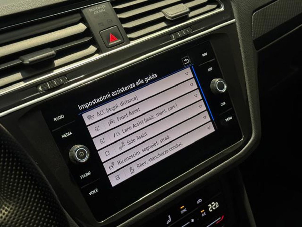 Volkswagen Tiguan 2.0 TDI 150 CV SCR DSG 4MOTION R-Line (19)