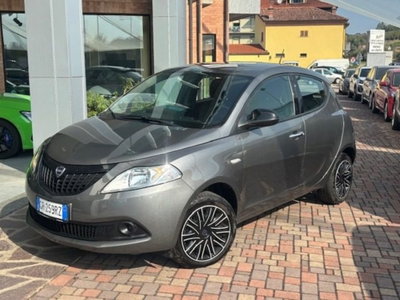 Lancia Ypsilon 1.0 FireFly 5 porte S&S Hybrid Silver Plus
