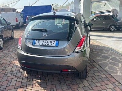 Lancia Ypsilon 1.0 FireFly 5 porte S&S Hybrid Silver Plus (5)