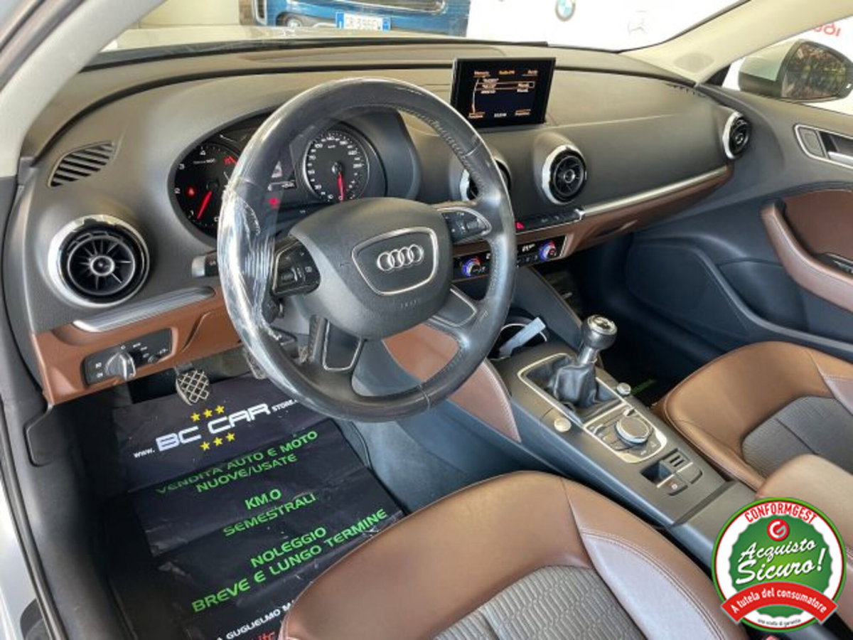Audi A3 Sportback 1.6 TDI Admired (8)