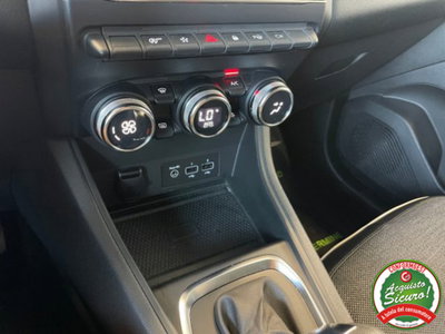 Renault Captur 1.3 mild hybrid Techno 160cv edc (15)
