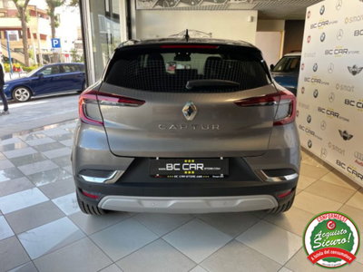 Renault Captur 1.3 mild hybrid Techno 160cv edc (5)