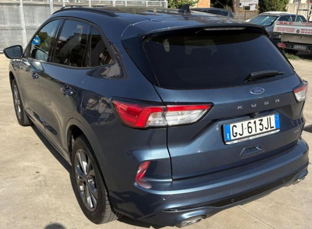 Ford Kuga 2.5 Plug In Hybrid 225 CV CVT 2WD Vignale (3)
