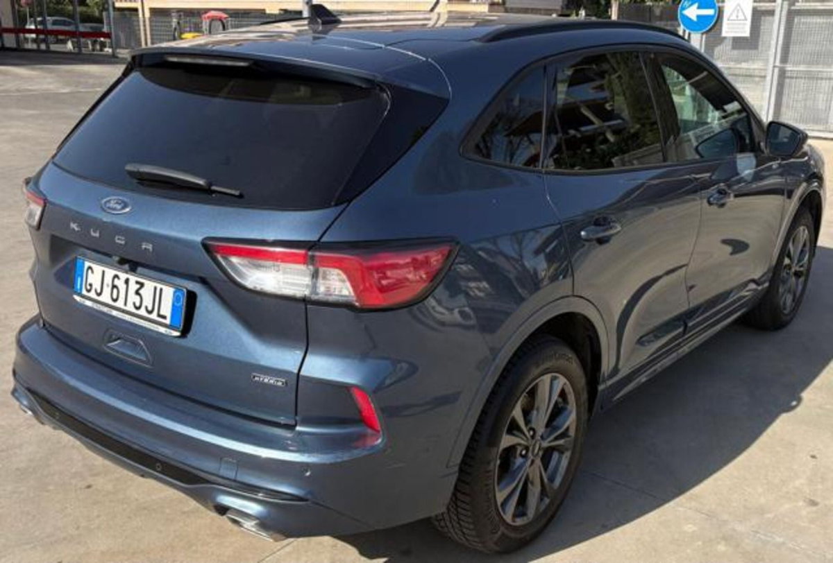 Ford Kuga 2.5 Plug In Hybrid 225 CV CVT 2WD Vignale (5)