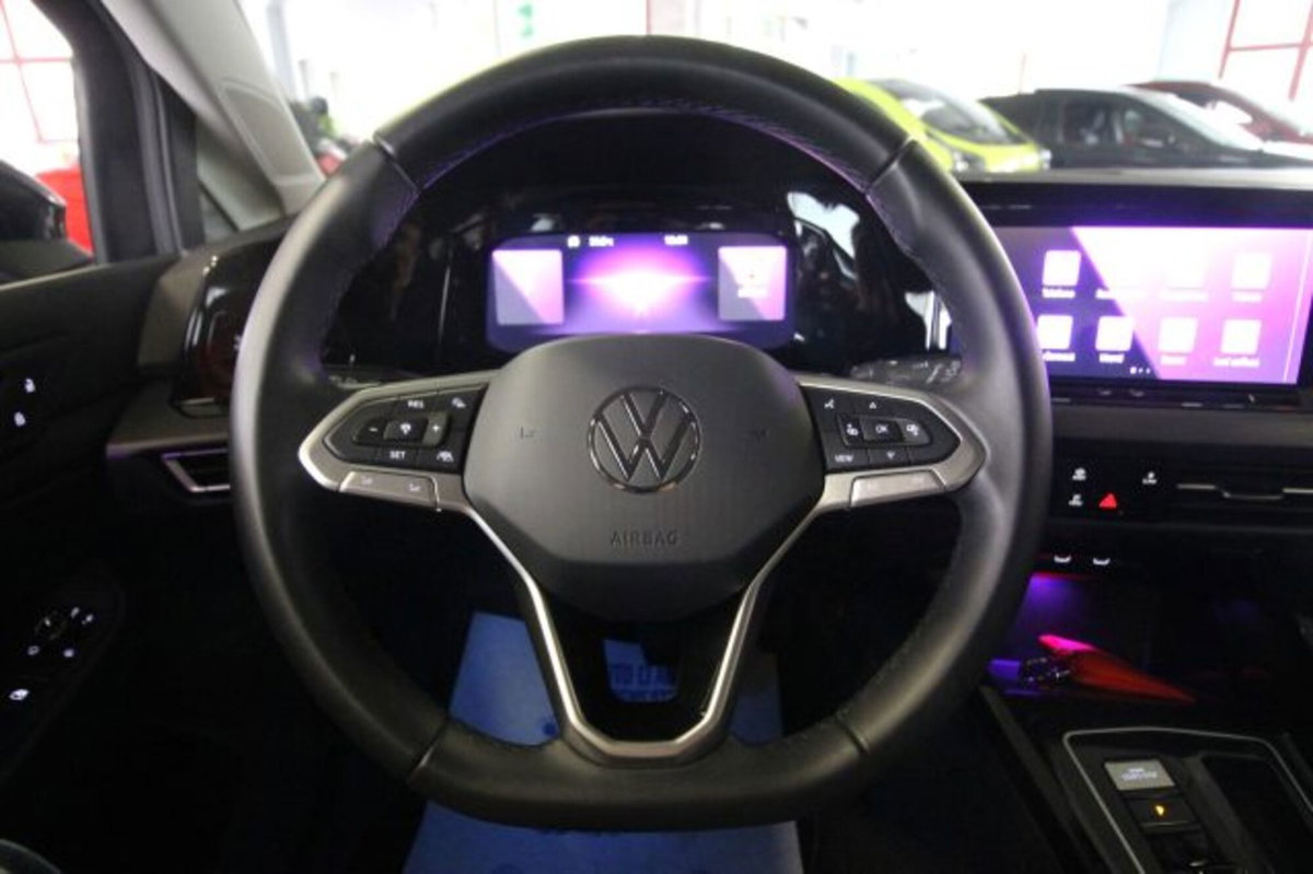 Volkswagen Golf 1.5 eTSI 130 CV EVO ACT DSG Style (13)