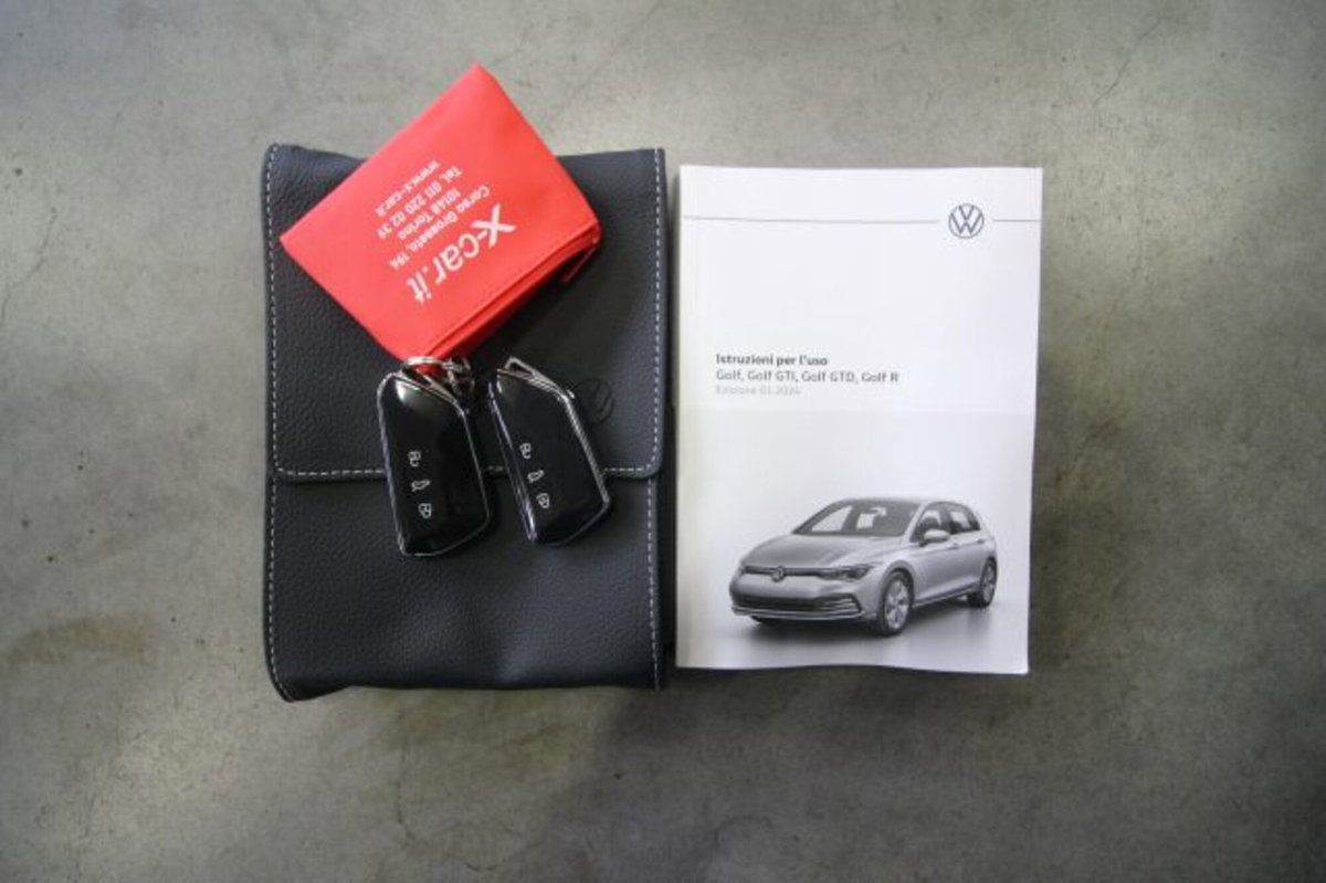Volkswagen Golf 1.5 eTSI 130 CV EVO ACT DSG Style (18)