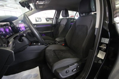 Volkswagen Golf 1.5 eTSI 130 CV EVO ACT DSG Style (19)
