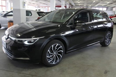 Volkswagen Golf 1.5 eTSI 130 CV EVO ACT DSG Style (2)