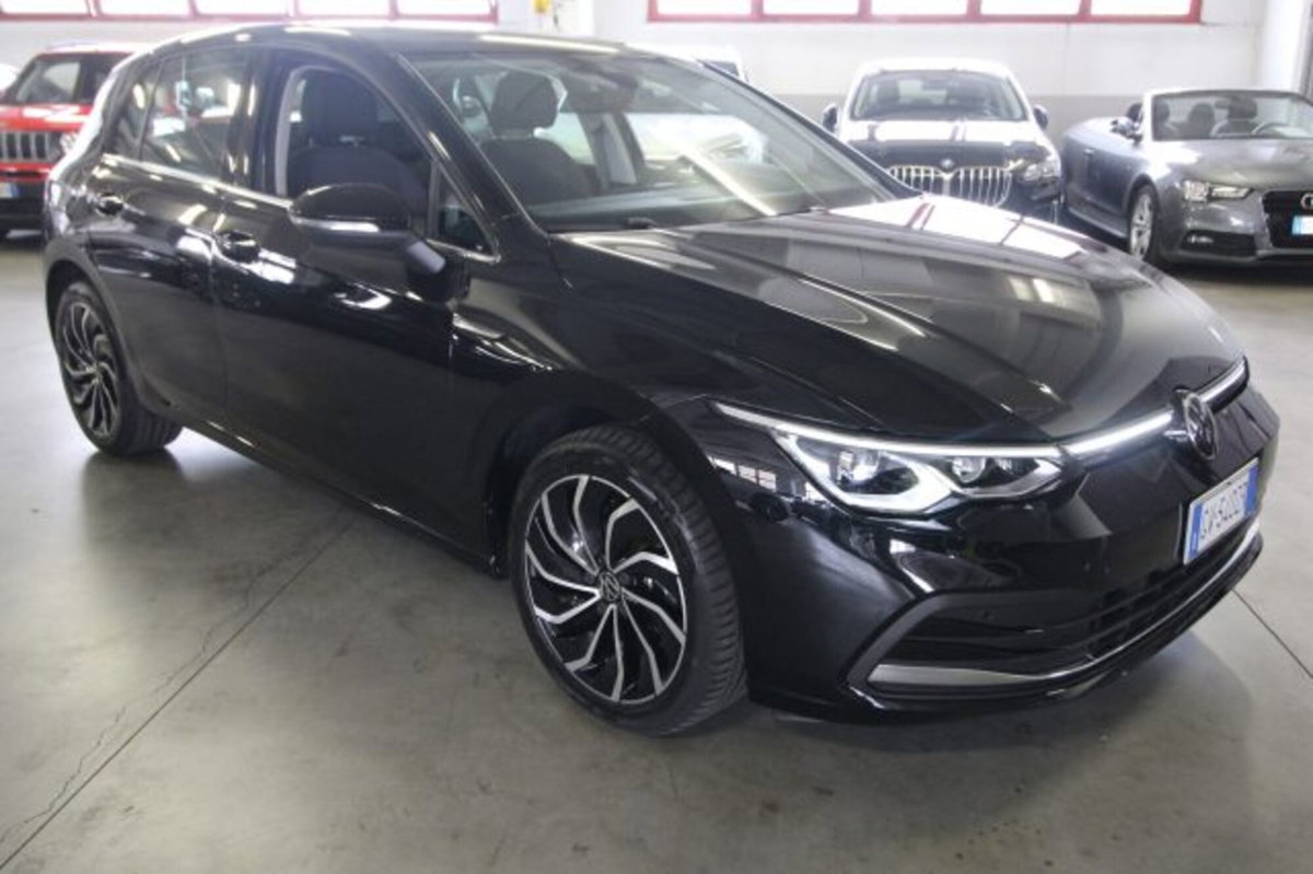 Volkswagen Golf 1.5 eTSI 130 CV EVO ACT DSG Style (3)