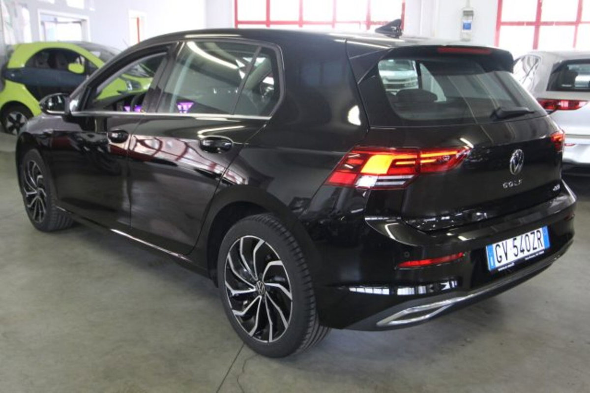 Volkswagen Golf 1.5 eTSI 130 CV EVO ACT DSG Style (4)