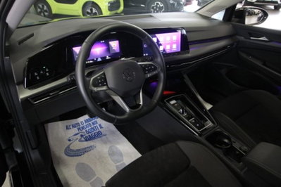 Volkswagen Golf 1.5 eTSI 130 CV EVO ACT DSG Style (7)