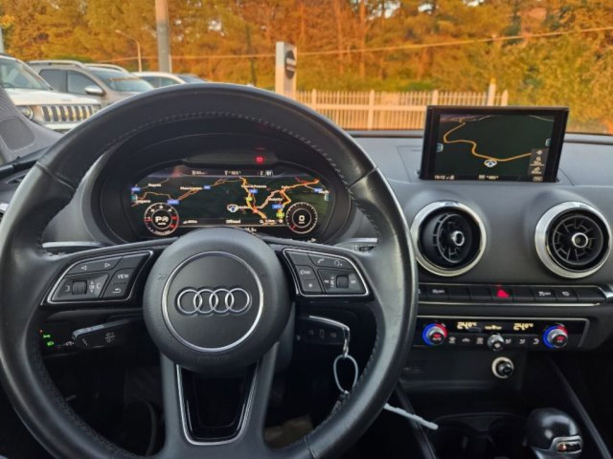 Audi A3 Sportback 30 TDI S tronic Admired (2)