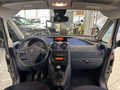 Peugeot 1007 1.4 Happy (9)