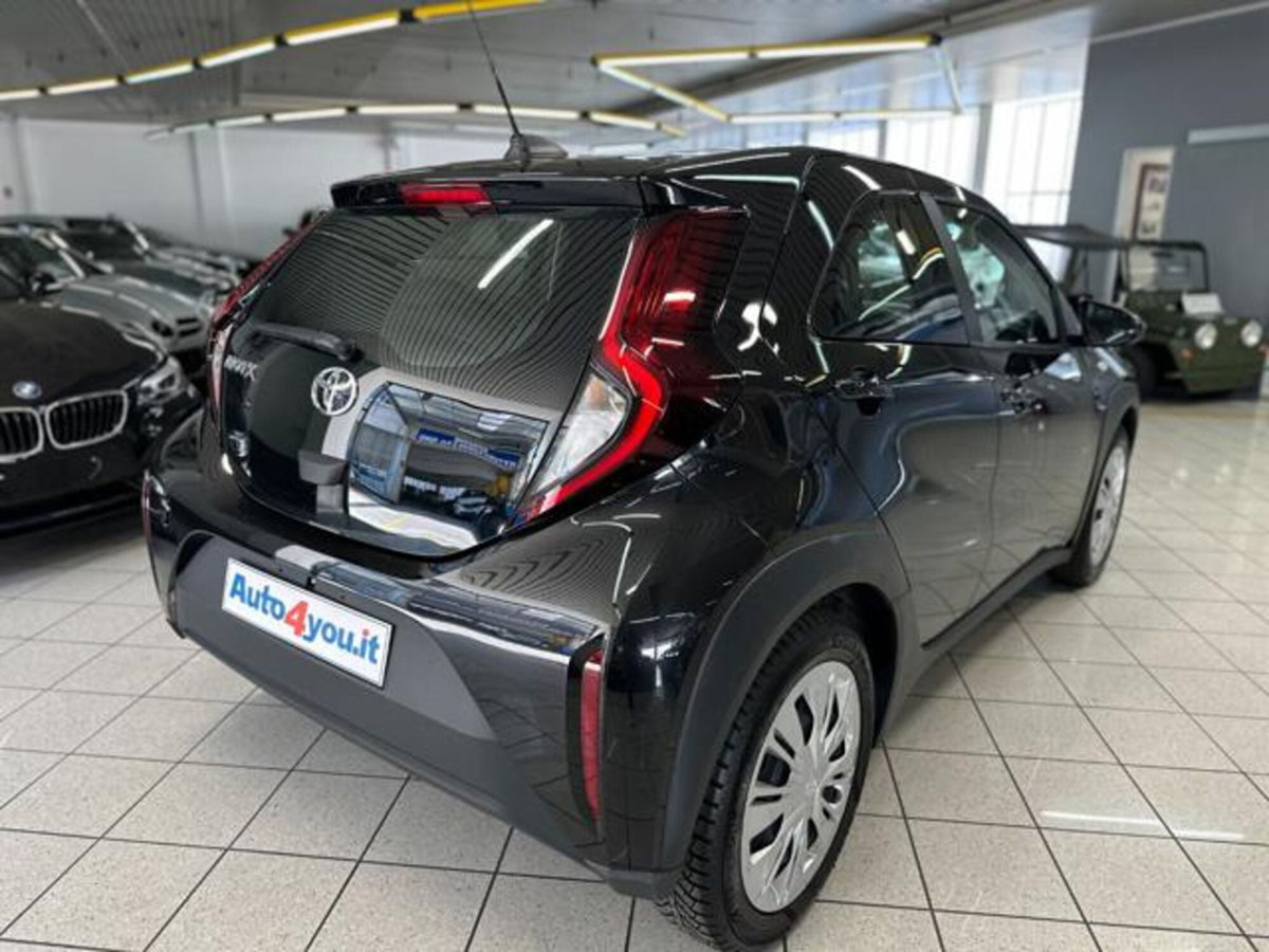 Toyota Aygo X 1.0 VVT-i 72 CV 5 porte Limited S-CVT (3)