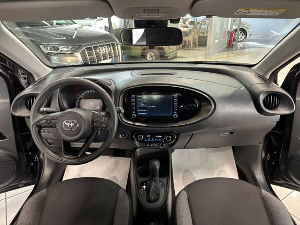 Toyota Aygo X 1.0 VVT-i 72 CV 5 porte Limited S-CVT (8)