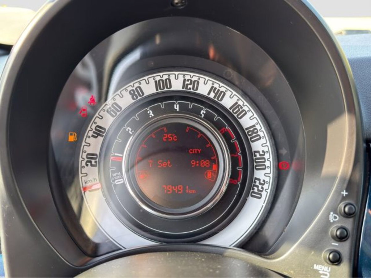 Fiat 500 1.0 Hybrid Lounge (14)