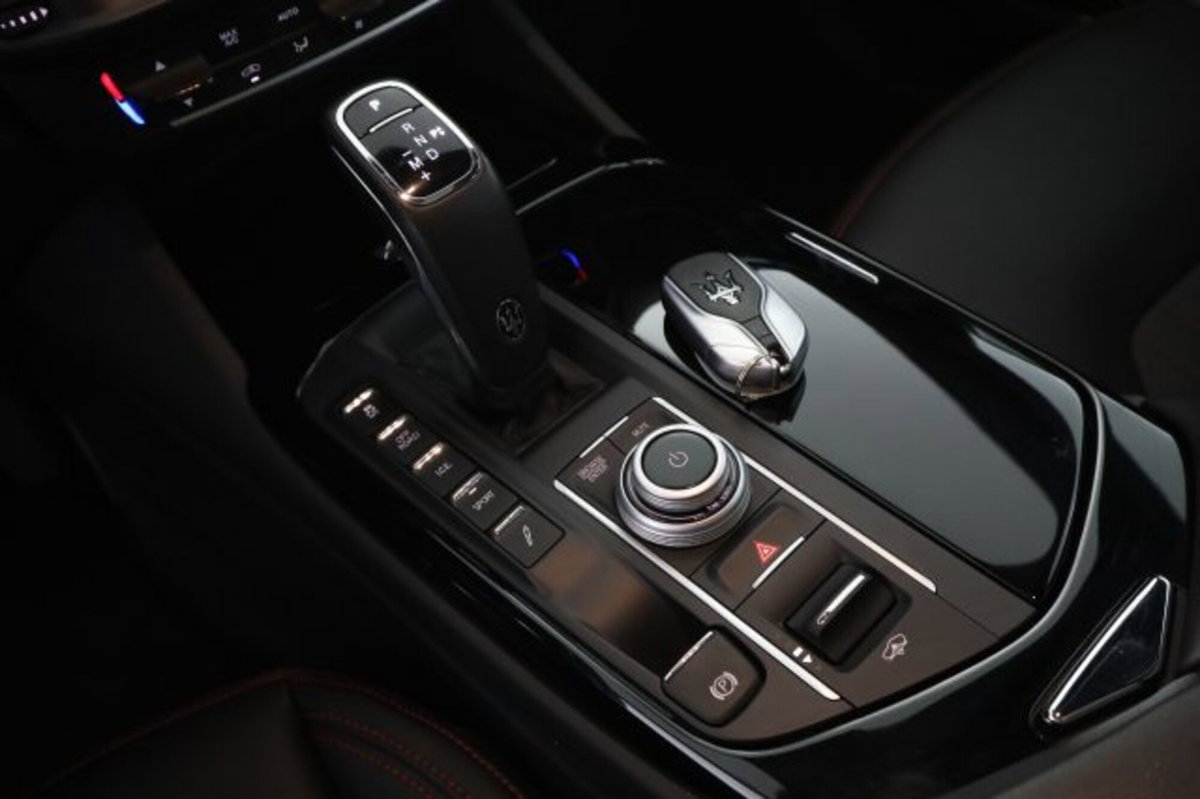 Maserati Levante Levante MHEV 330 CV AWD GT (13)