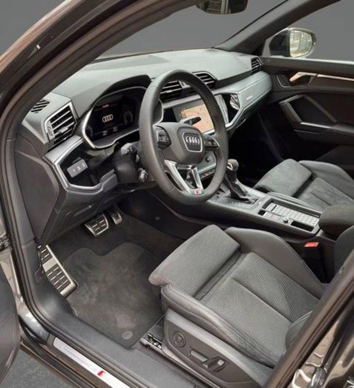 Audi Q3 Sportback 45 TFSI S tronic quattro edition (2)