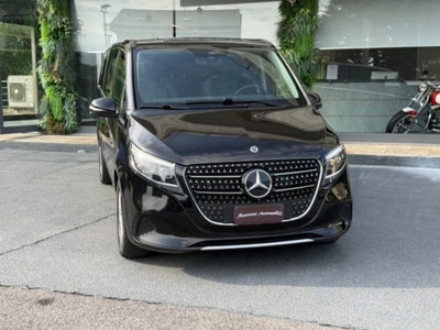 Mercedes-Benz Classe V Extralong 300 d Avantgarde auto (2)