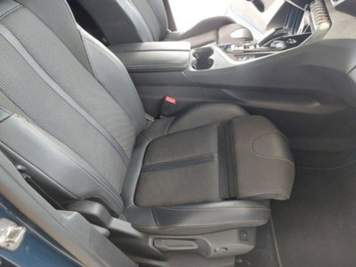 Peugeot 3008 BlueHDi 130 S&S EAT8 GT (9)