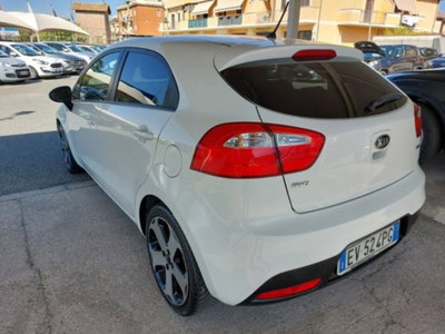 Kia Rio 1.4 CRDi 5p. Cool (4)