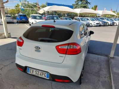 Kia Rio 1.4 CRDi 5p. Cool (5)