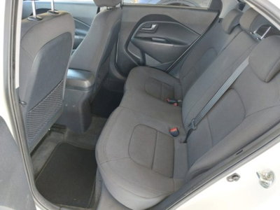 Kia Rio 1.4 CRDi 5p. Cool (7)