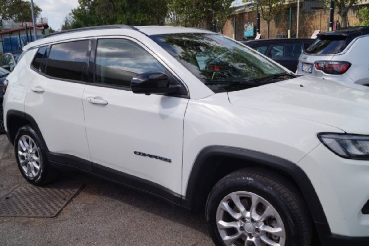 Jeep Compass 1.3 T4 190CV PHEV AT6 4xe Limited (3)