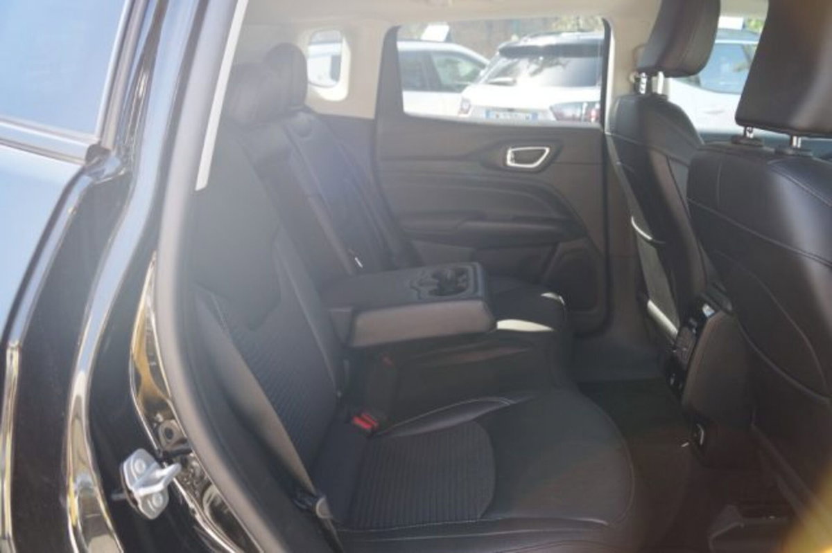 Jeep Compass 1.3 T4 190CV PHEV AT6 4xe Limited (17)