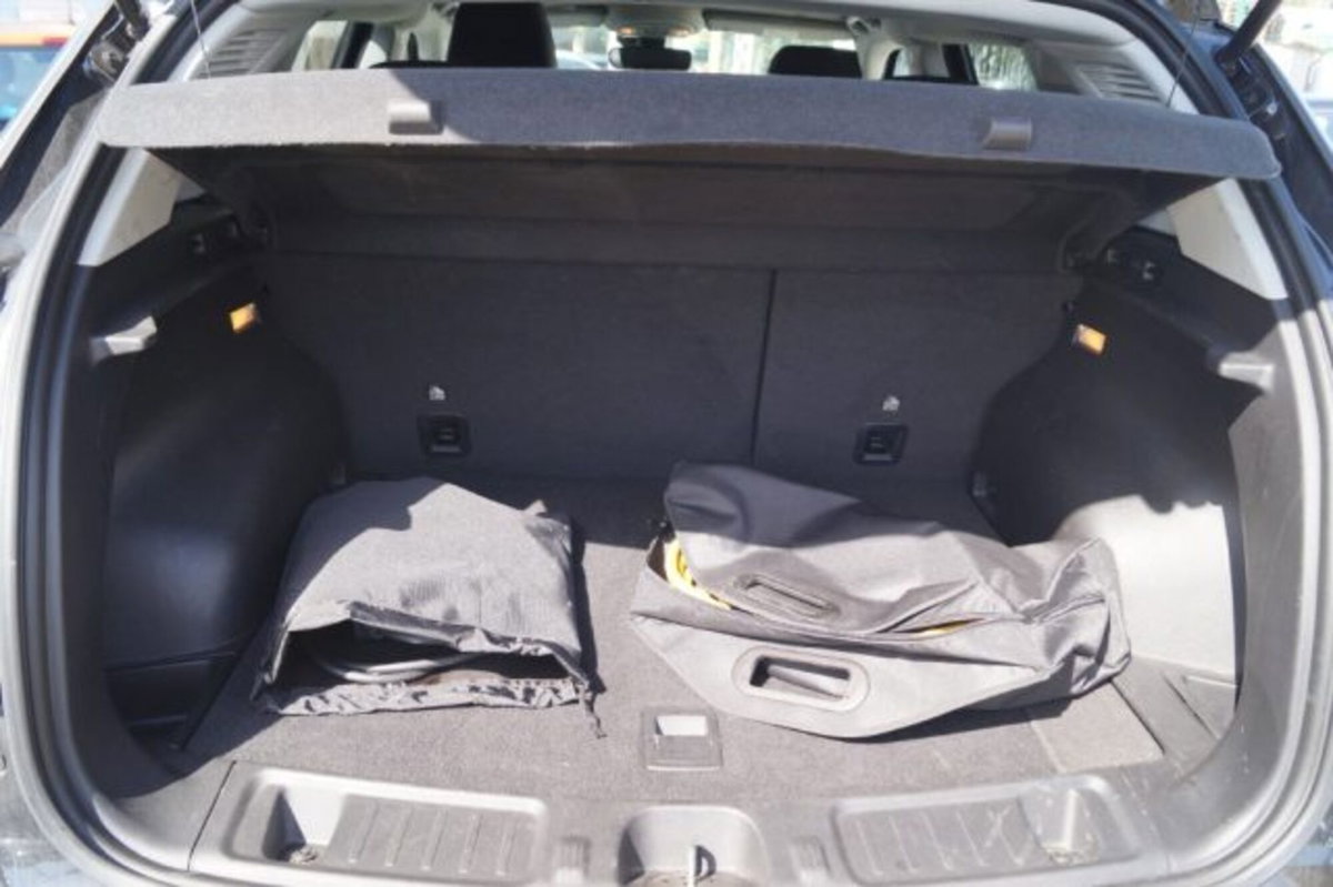 Jeep Compass 1.3 T4 190CV PHEV AT6 4xe Limited (18)