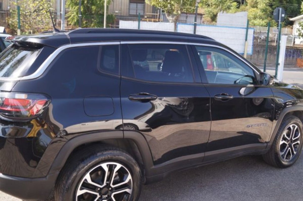 Jeep Compass 1.3 T4 190CV PHEV AT6 4xe Limited (4)