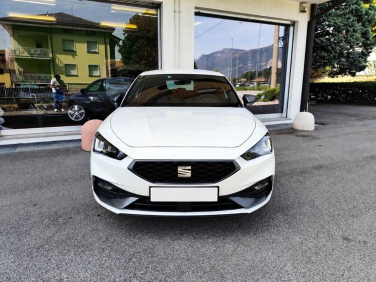 SEAT Leon 1.4 e-HYBRID 204 CV DSG FR (2)