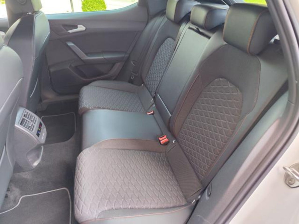 SEAT Leon 1.4 e-HYBRID 204 CV DSG FR (7)