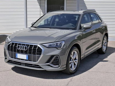 Audi Q3 35 2.0 tdi s-tronic